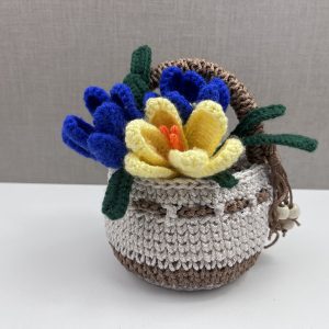 Krokus häkeln PDF-Häkelanleitung Frühling Blume Amigurumi Dekoration Deutsch